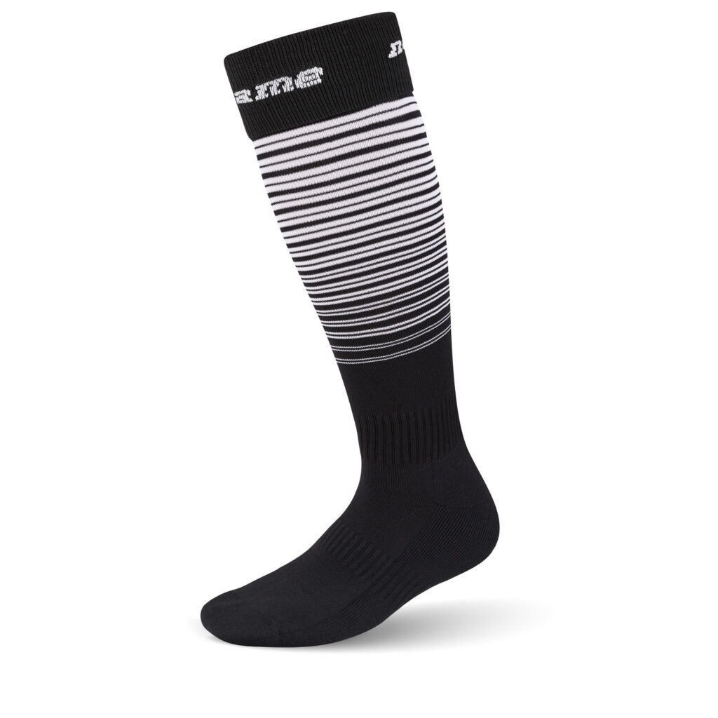 O-SOCKS STRIPED BLACK/WHITE 22