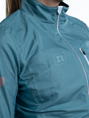 RUNNING JKT PLUS WO'S OCEAN/PINK 22