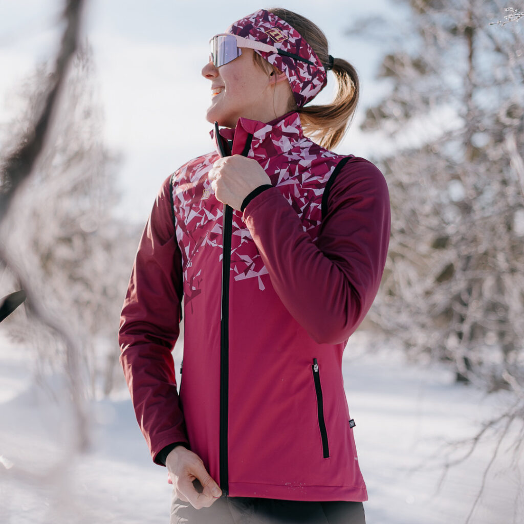 PRO SOFT SHELL VEST WOMENS CERISE