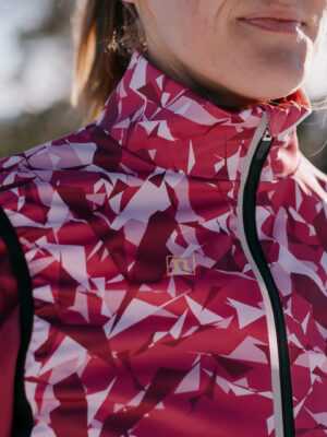 PRO SOFT SHELL VEST WOMENS CERISE